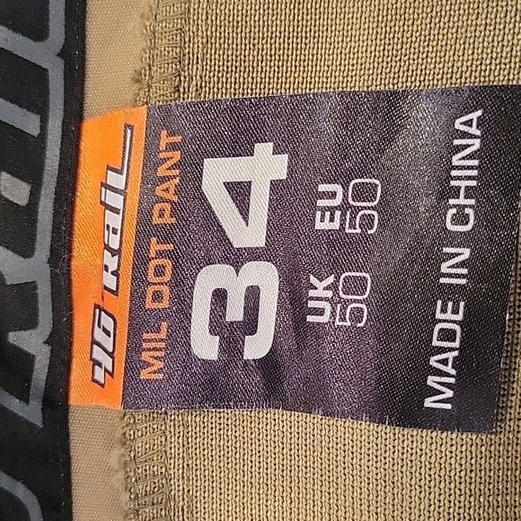 Camouflage pants - Picture 3 of 9